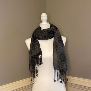 Grey Pattern Scarf   